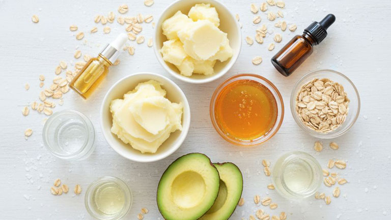 Winter-Skin-Care: 5 DIY-Rezepte für samtweiche Haut trotz Kälte